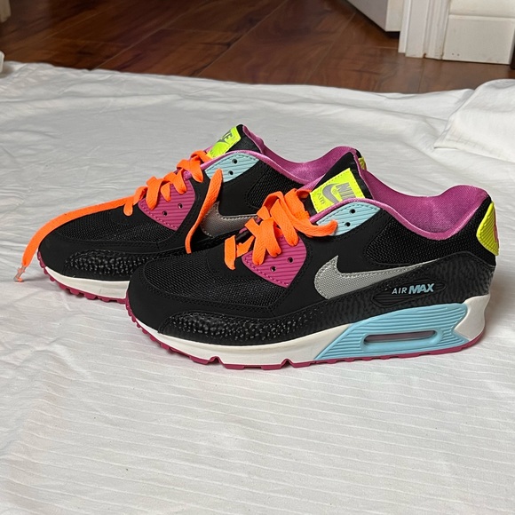 Nike Air Max size 6.5Y women size 8. - Picture 1 of 8